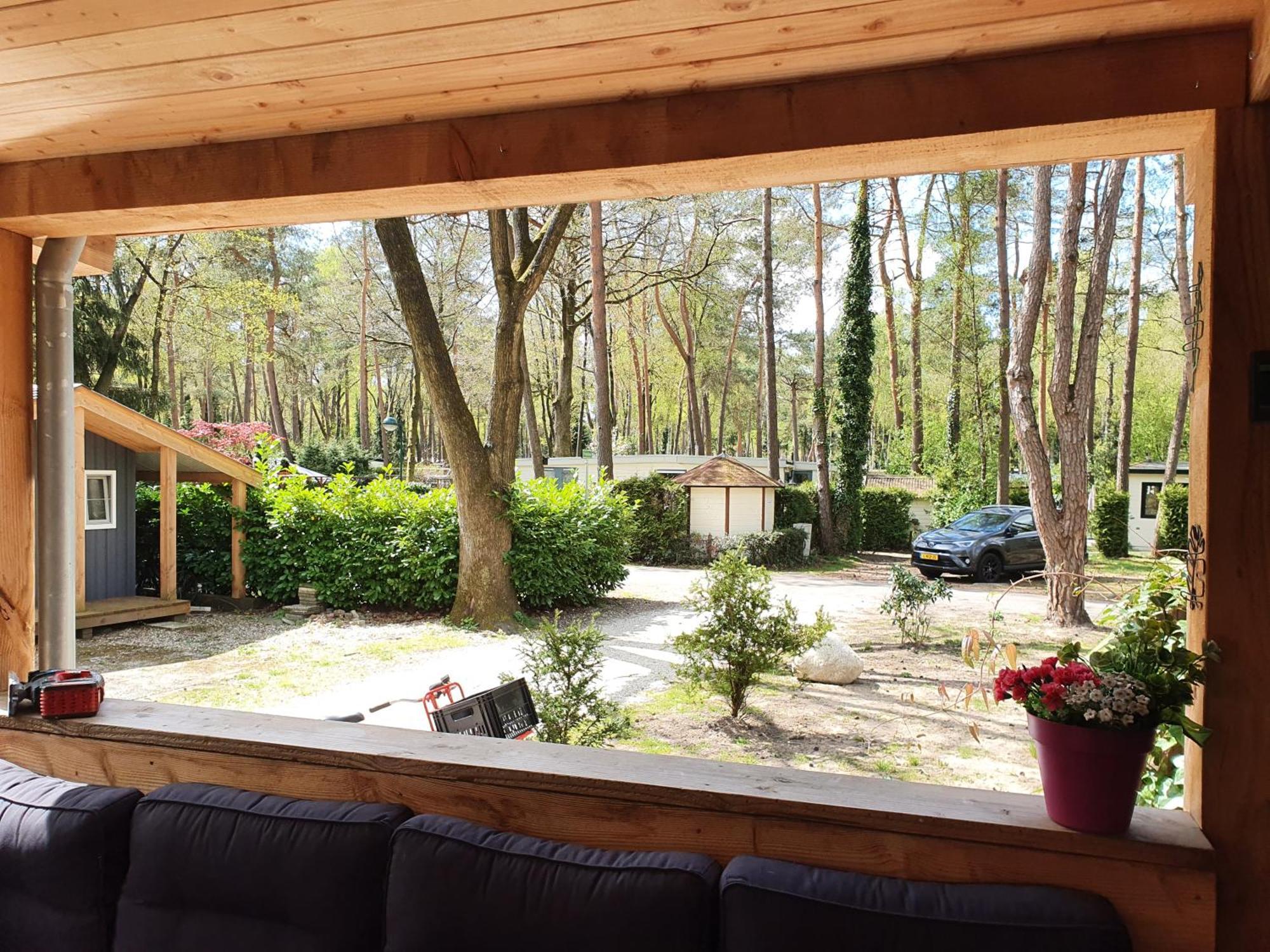 Chalet Bosrijk Midden In De Natuur-Eten&Drinken-Activiteiten-Ontspanning-En Nog Veel Meer Hoenderloo Eksteriør billede